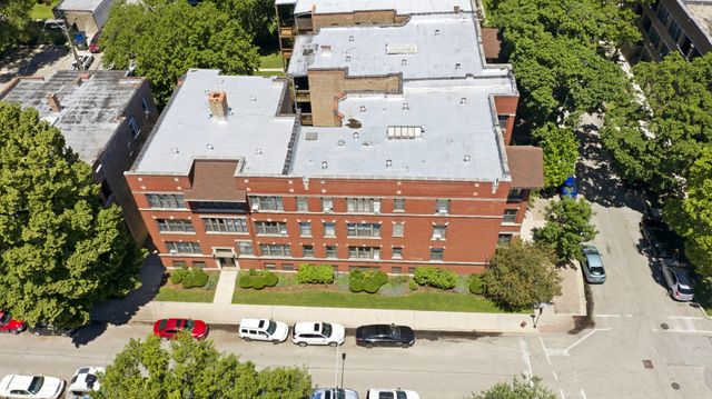 1226 E 54th Street 2w, Chicago, IL 60615