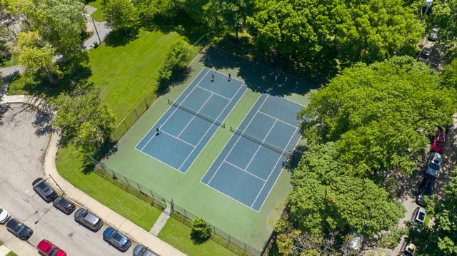 1226 E 54th Street 2w, Chicago, IL 60615