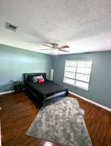 431 Sandy Ridge Circle, Mary Esther, FL 32569