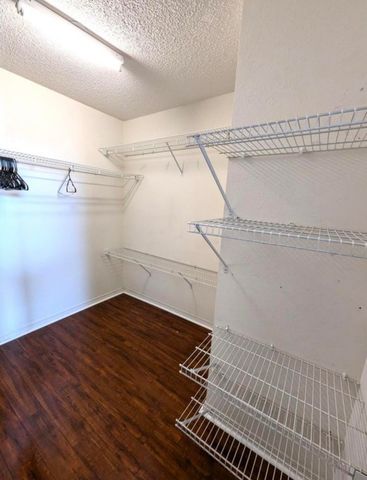 431 Sandy Ridge Circle, Mary Esther, FL 32569