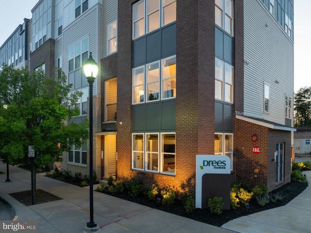2558 NEABSCO COMMON PL, Woodbridge, VA 22191