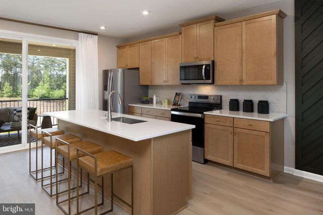 2558 NEABSCO COMMON PL, Woodbridge, VA 22191