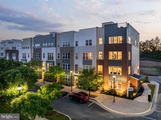 2558 NEABSCO COMMON PL, Woodbridge, VA 22191