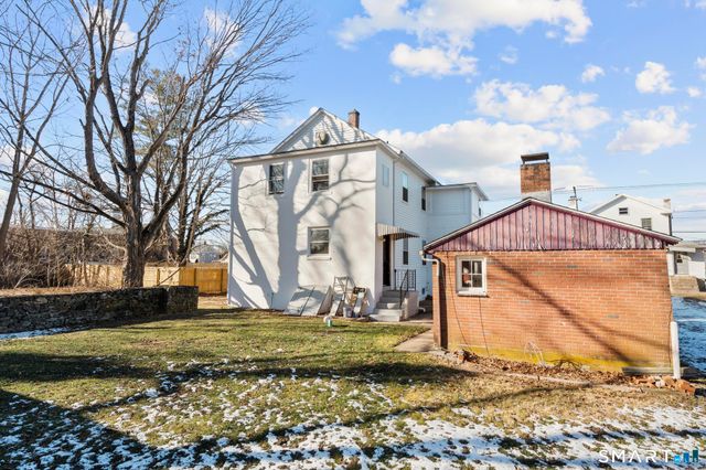 26 Water Street, Guilford, CT 06437