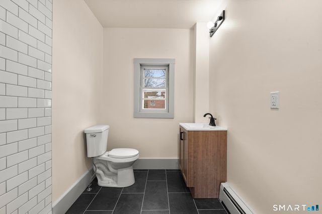 26 Water Street, Guilford, CT 06437