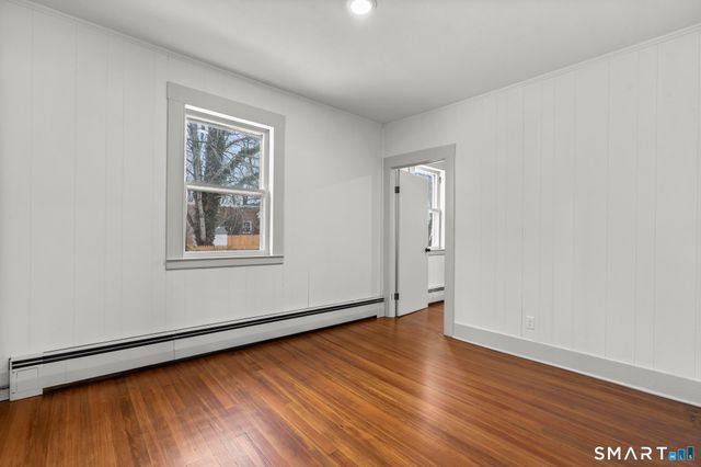 26 Water Street, Guilford, CT 06437