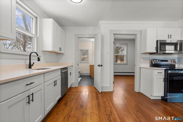 26 Water Street, Guilford, CT 06437