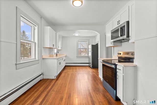 26 Water Street, Guilford, CT 06437