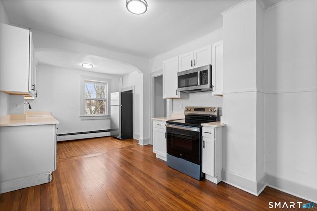 26 Water Street, Guilford, CT 06437