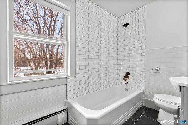 26 Water Street, Guilford, CT 06437