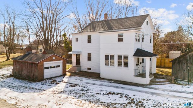 26 Water Street, Guilford, CT 06437