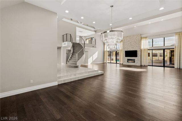 13 Dovetail Circle, Henderson, NV 89014