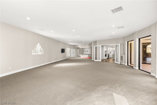 13 Dovetail Circle, Henderson, NV 89014