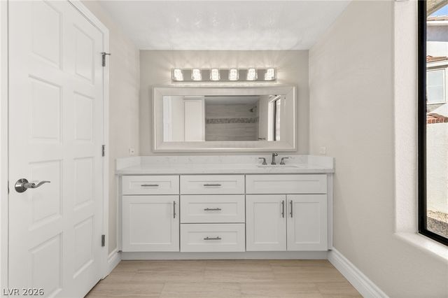 13 Dovetail Circle, Henderson, NV 89014