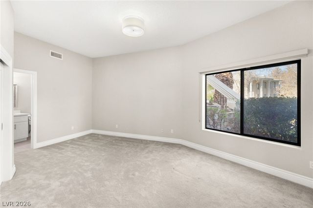 13 Dovetail Circle, Henderson, NV 89014