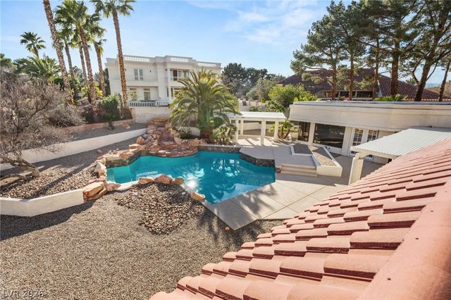 13 Dovetail Circle, Henderson, NV 89014