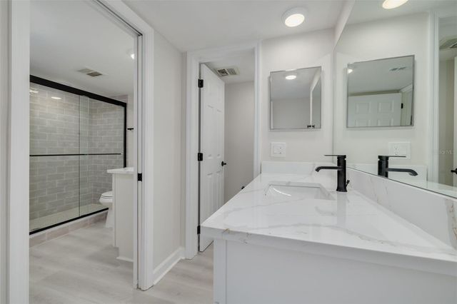 4550 OVERLOOK DRIVE NE 155, St Petersburg, FL 33703