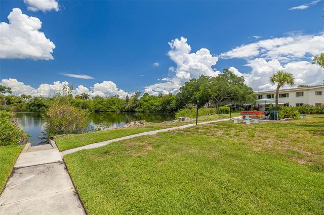 4550 OVERLOOK DRIVE NE 155, St Petersburg, FL 33703