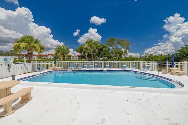 4550 OVERLOOK DRIVE NE 155, St Petersburg, FL 33703