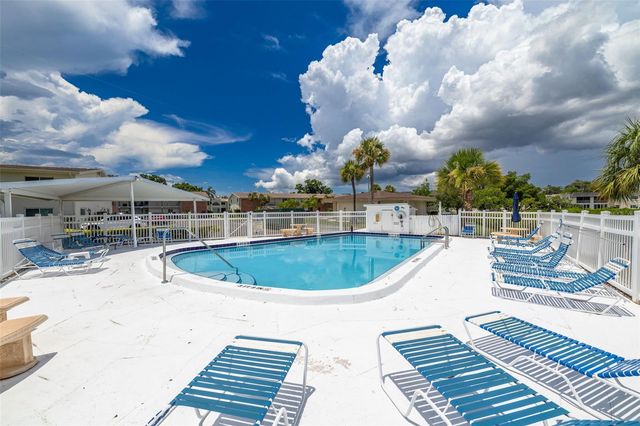 4550 OVERLOOK DRIVE NE 155, St Petersburg, FL 33703