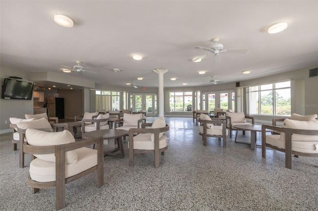 4550 OVERLOOK DRIVE NE 155, St Petersburg, FL 33703