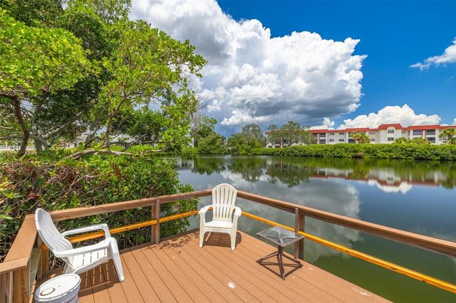 4550 OVERLOOK DRIVE NE 155, St Petersburg, FL 33703