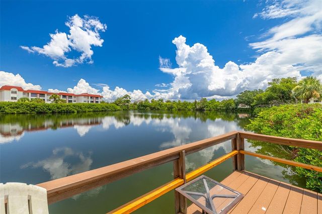 4550 OVERLOOK DRIVE NE 155, St Petersburg, FL 33703