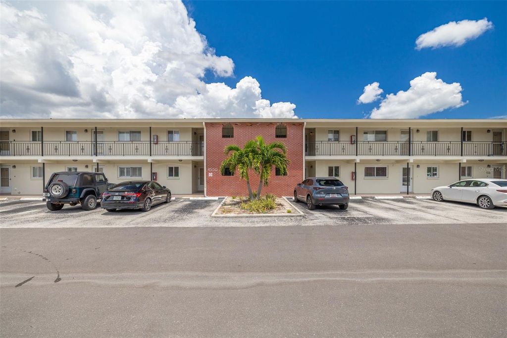 4550 OVERLOOK DRIVE NE 155, St Petersburg, FL 33703