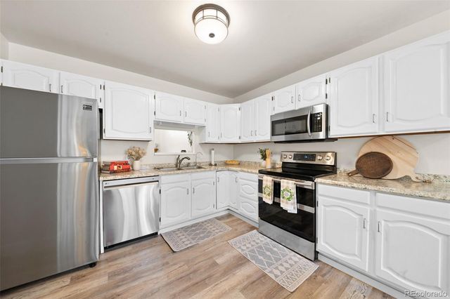 11780 W 66th Place B, Arvada, CO 80004