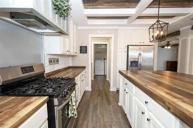 2269 MULLET LAKE PARK ROAD, Geneva, FL 32732
