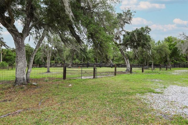 2269 MULLET LAKE PARK ROAD, Geneva, FL 32732
