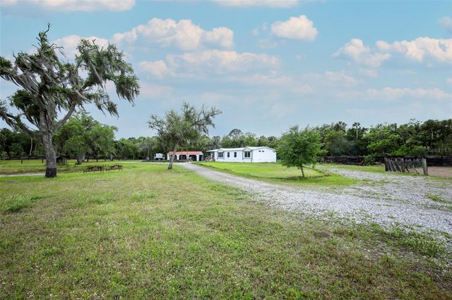 2269 MULLET LAKE PARK ROAD, Geneva, FL 32732