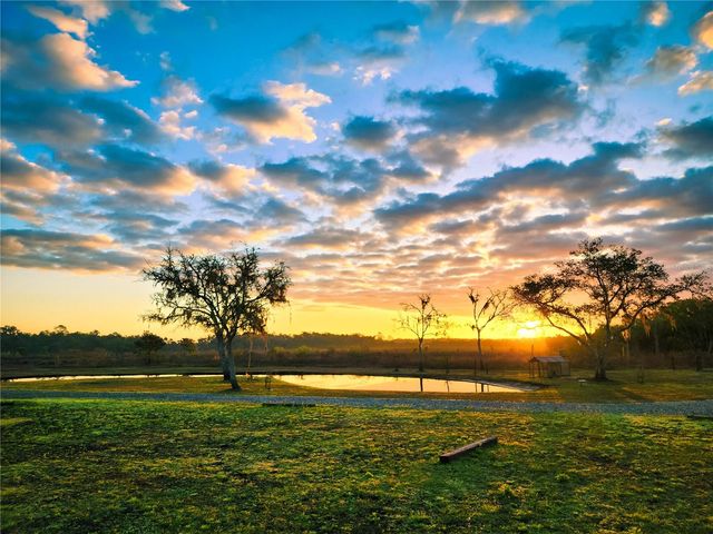 2269 MULLET LAKE PARK ROAD, Geneva, FL 32732