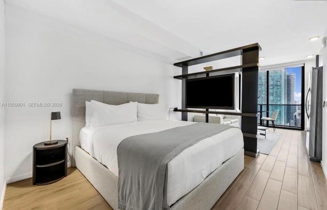 398 NE 5th St 2602, Miami, FL 33132