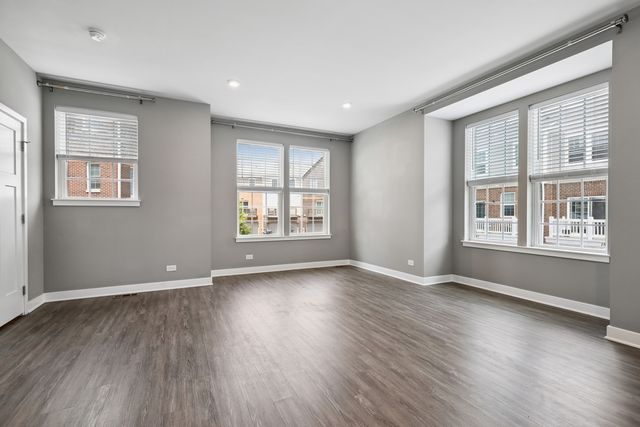 10606 Paige Court, Orland Park, IL 60462