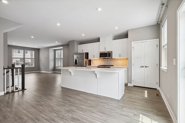 10606 Paige Court, Orland Park, IL 60462