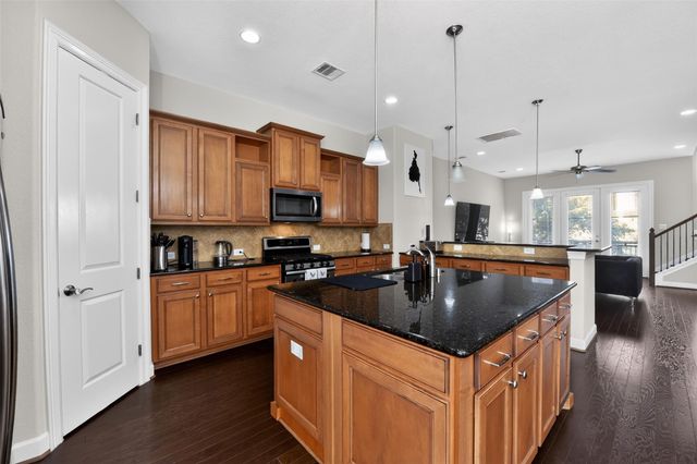 1325 Delano Street, Houston, TX 77003