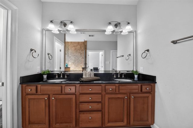 1325 Delano Street, Houston, TX 77003