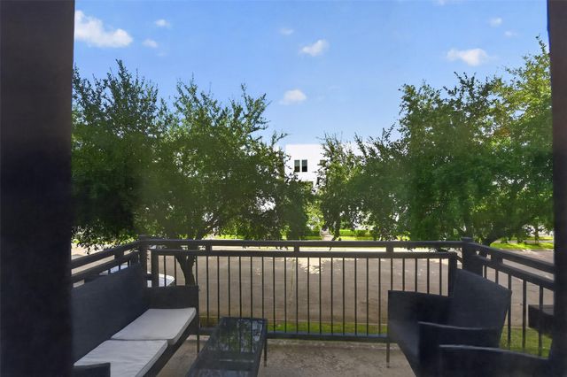 1325 Delano Street, Houston, TX 77003