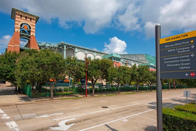 1325 Delano Street, Houston, TX 77003