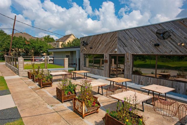 1325 Delano Street, Houston, TX 77003