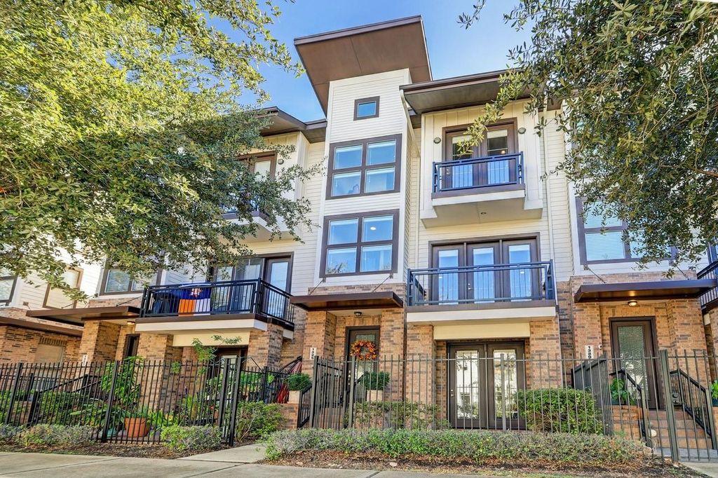 1325 Delano Street, Houston, TX 77003