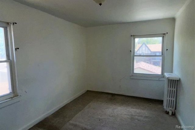 17530 Santa Barbara Drive, Detroit, MI 48221