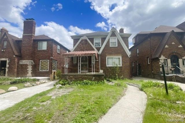 17530 Santa Barbara Drive, Detroit, MI 48221
