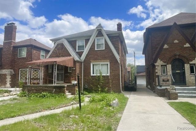 17530 Santa Barbara Drive, Detroit, MI 48221