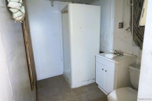17530 Santa Barbara Drive, Detroit, MI 48221