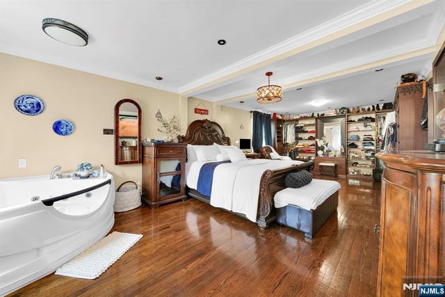 161 Plauderville Avenue, Garfield, NJ 07026