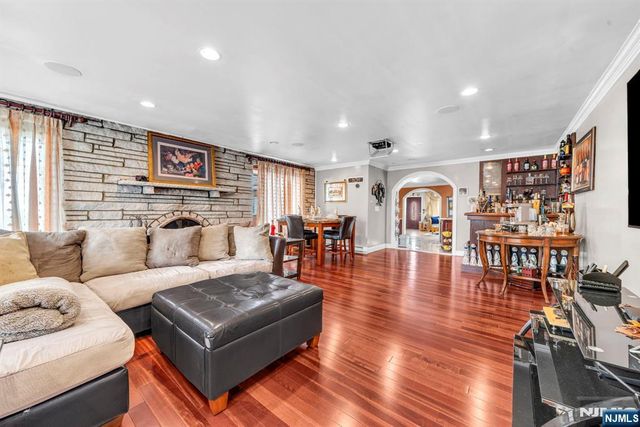 161 Plauderville Avenue, Garfield, NJ 07026