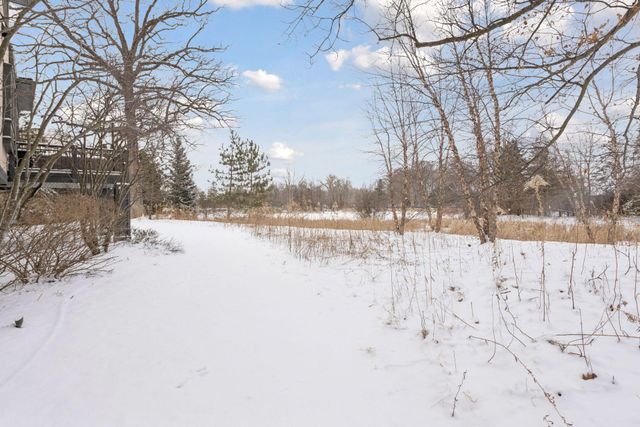 425 Carpenters Point, Wayzata, MN 55391