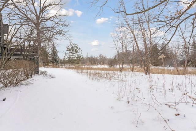 425 Carpenters Point, Wayzata, MN 55391